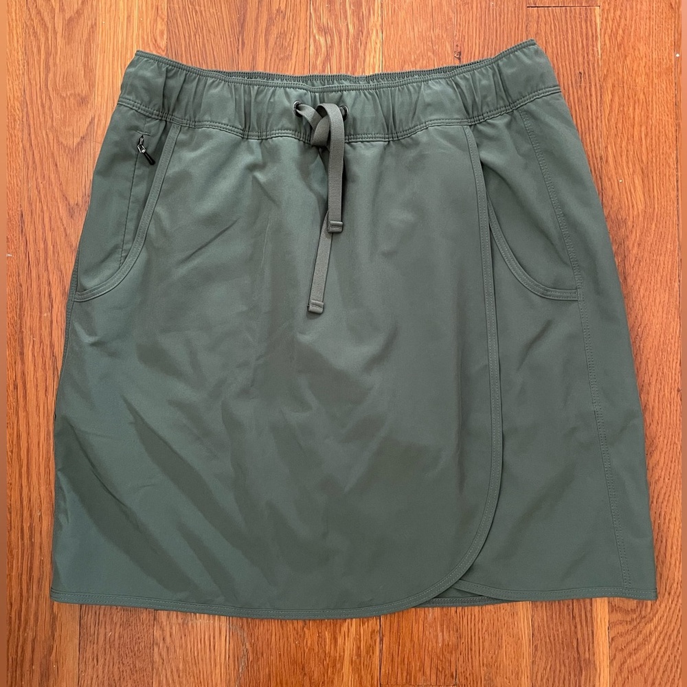 Patagonia Skirt w/ Shorts - Size XS